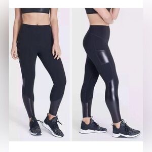 SPANX Gloss Pocket Panel Every Wear Active Leggings Very Black